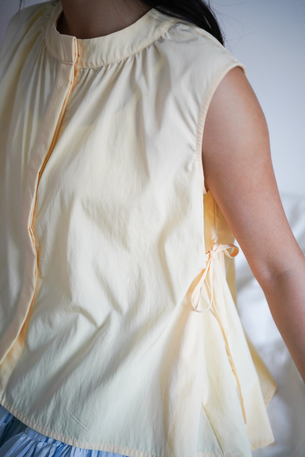 Elsie vest (pale yellow)