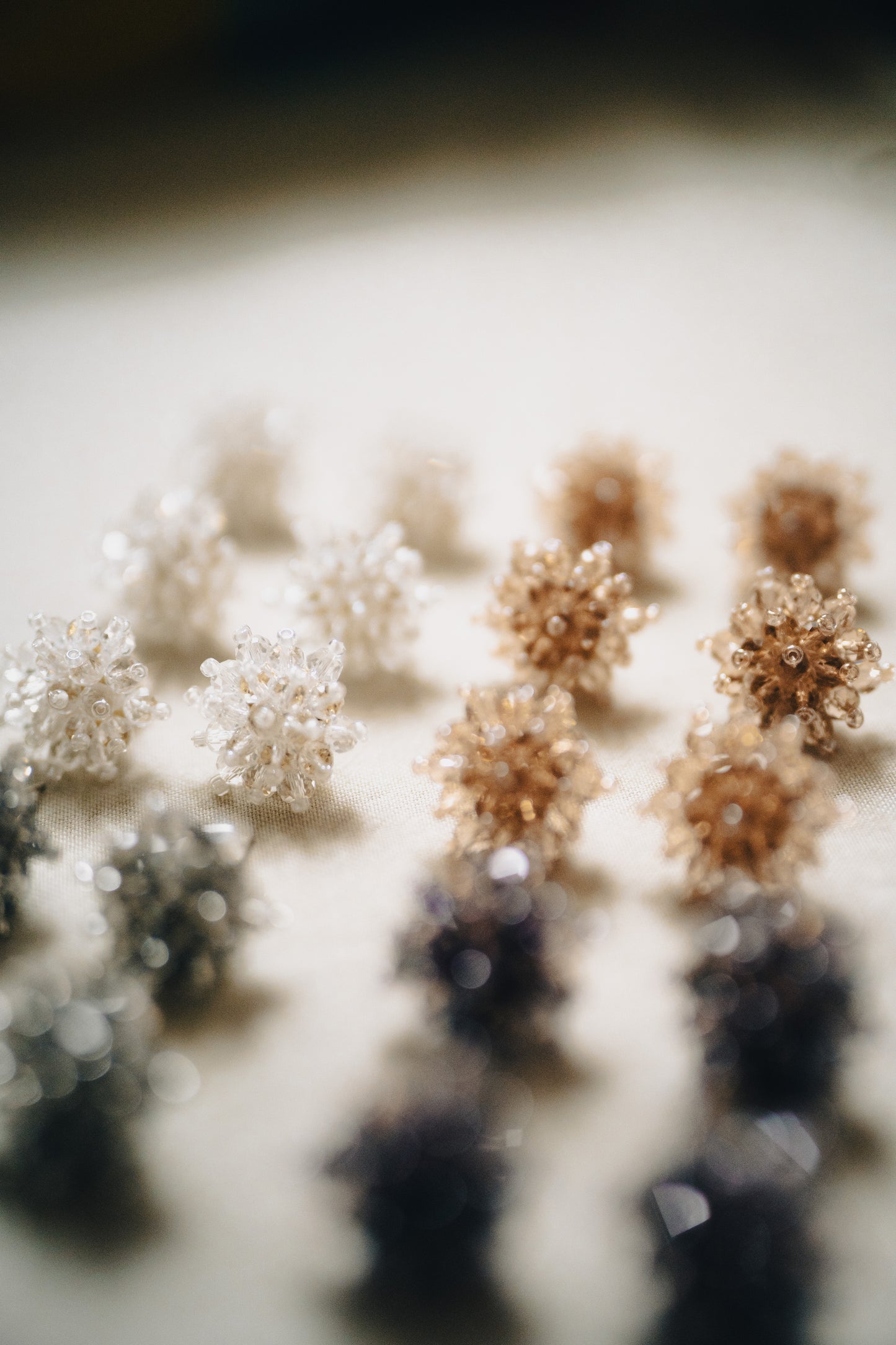 Sparklers earrings (White)