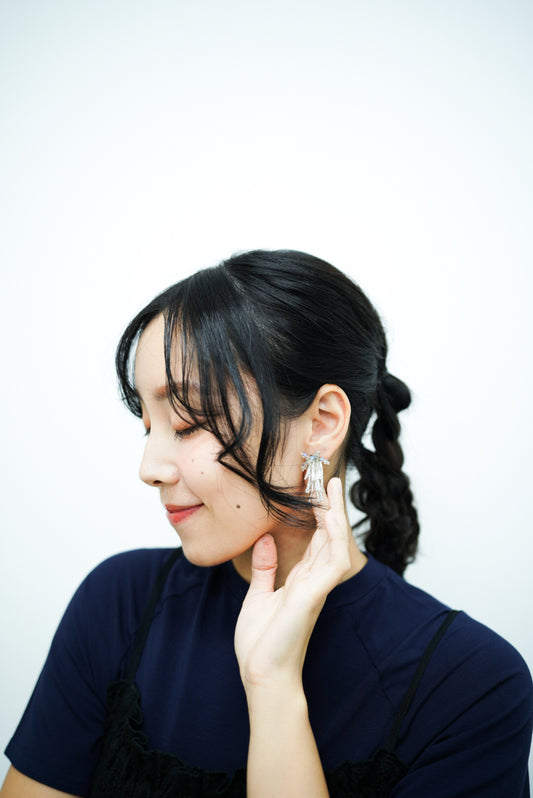 Sparklers earrings II (light grey)