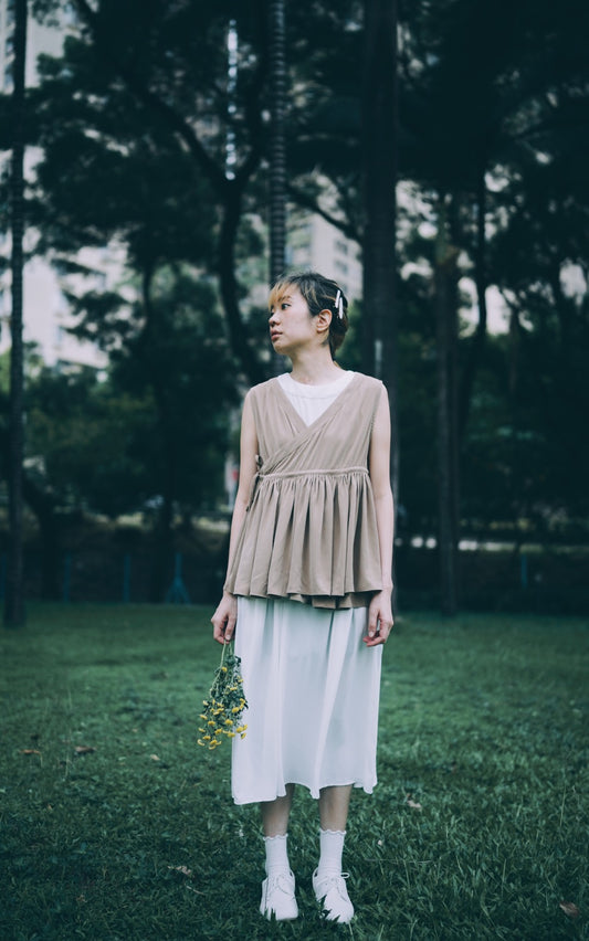 Eartha gathered top(light khaki)