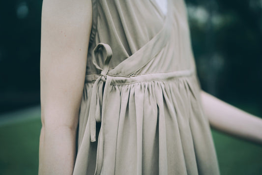 Eartha gathered top(light khaki)