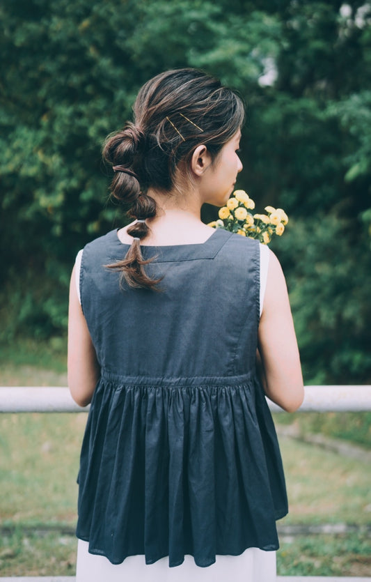 Eartha gathered top(dark navy)