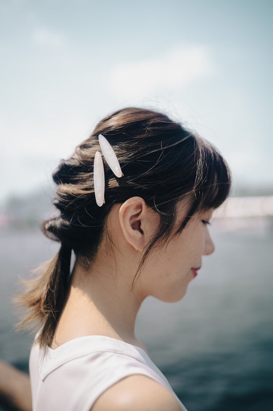 Tsuki hair clip